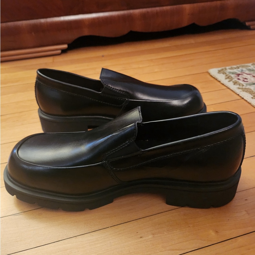 Men's Skechers Black Leather Slip-On Shoes - Picture 3 of 6
